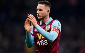 球盟会官方-英超伯恩利逆转富勒姆,取得开门红球